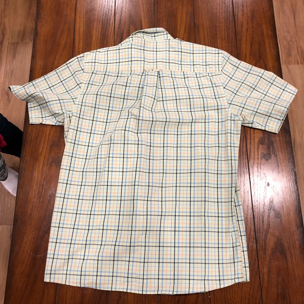 Button up shirt - Picture 3 of 3